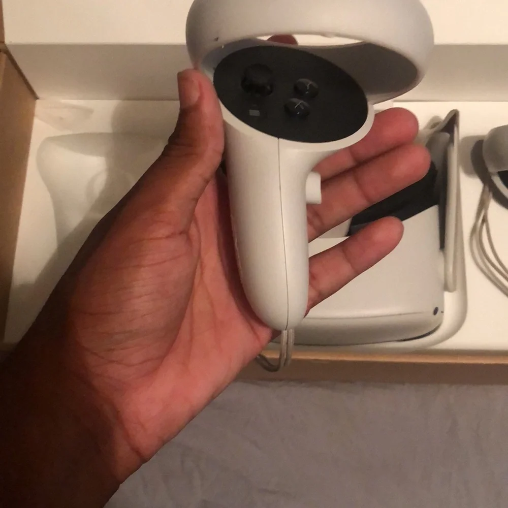 Oculus Quest 2 (Vr Headset)
